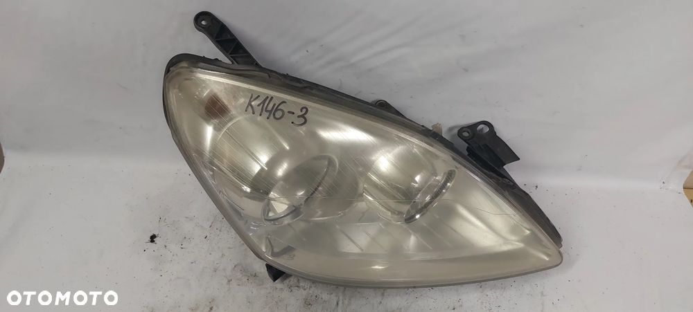 .  PRZOD PRZEDNIA LAMPA PRAWA OPEL ZAFIRA B - 2