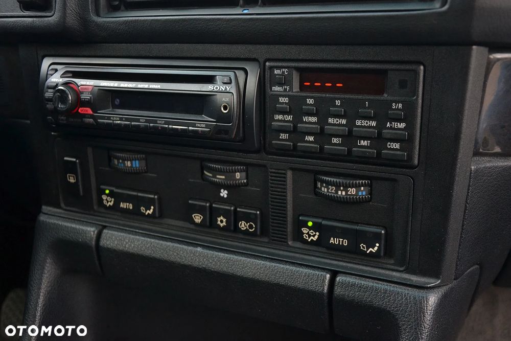 BMW Seria 5 540i - 37