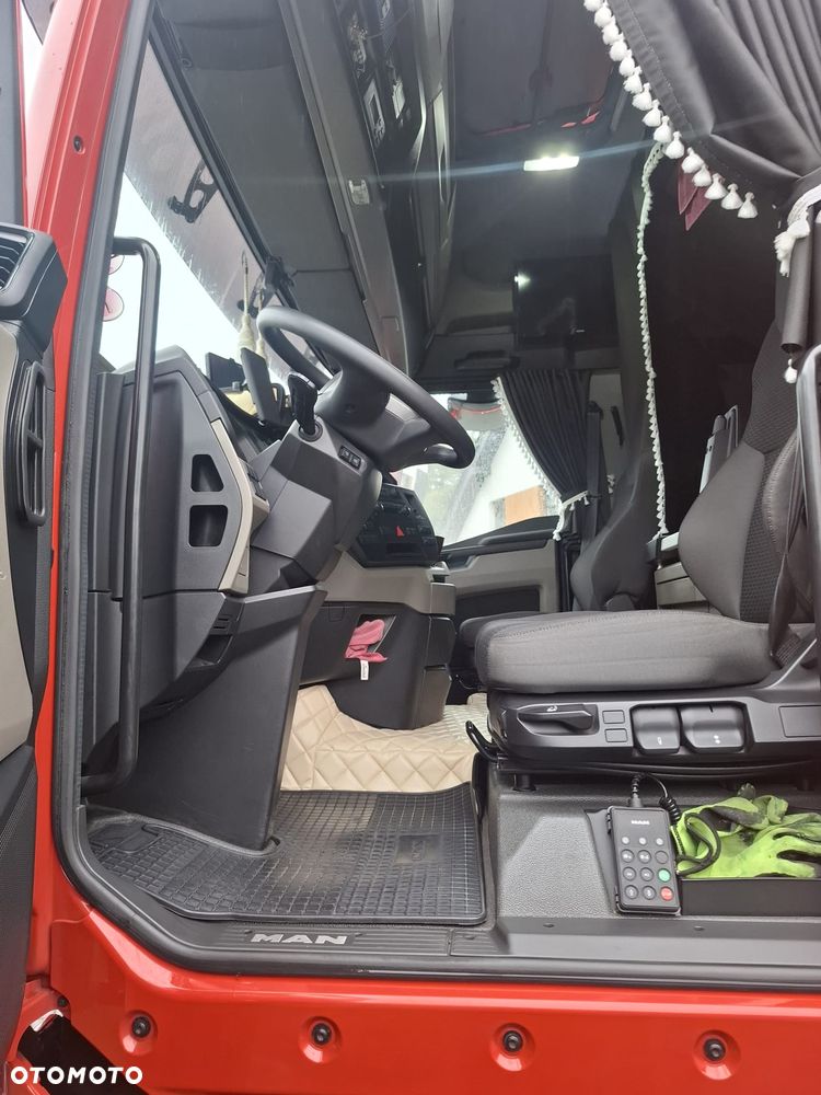 MAN TGX 18.360 - 8