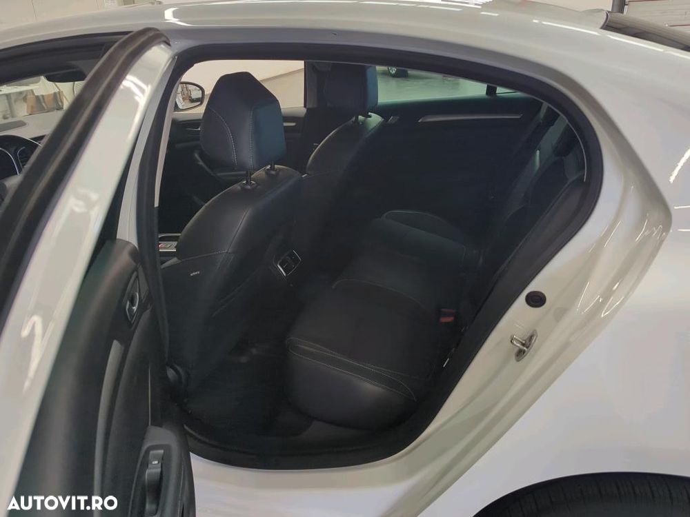 Renault Megane - 11