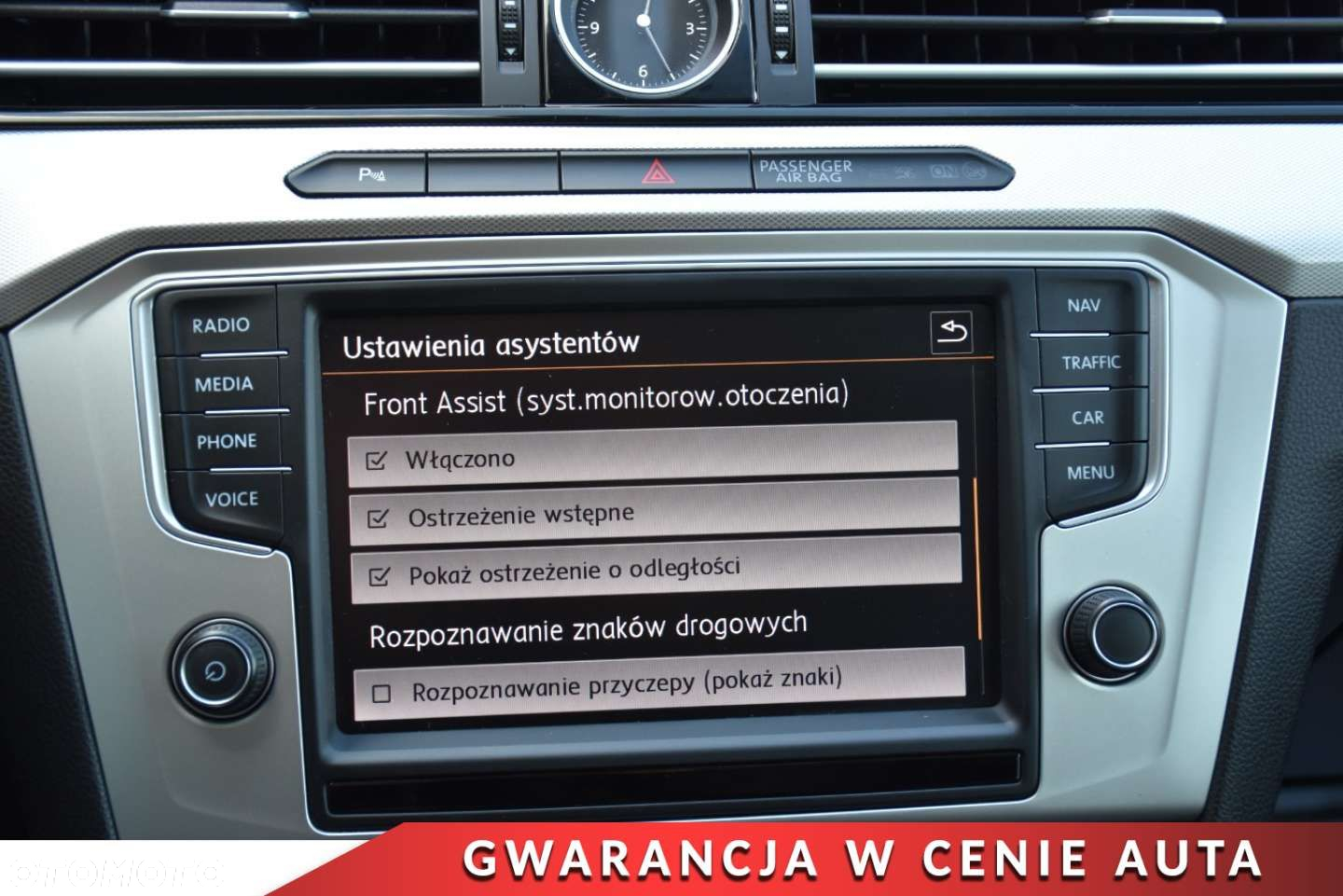 Volkswagen Passat 2.0 TDI SCR Comfortline - 25