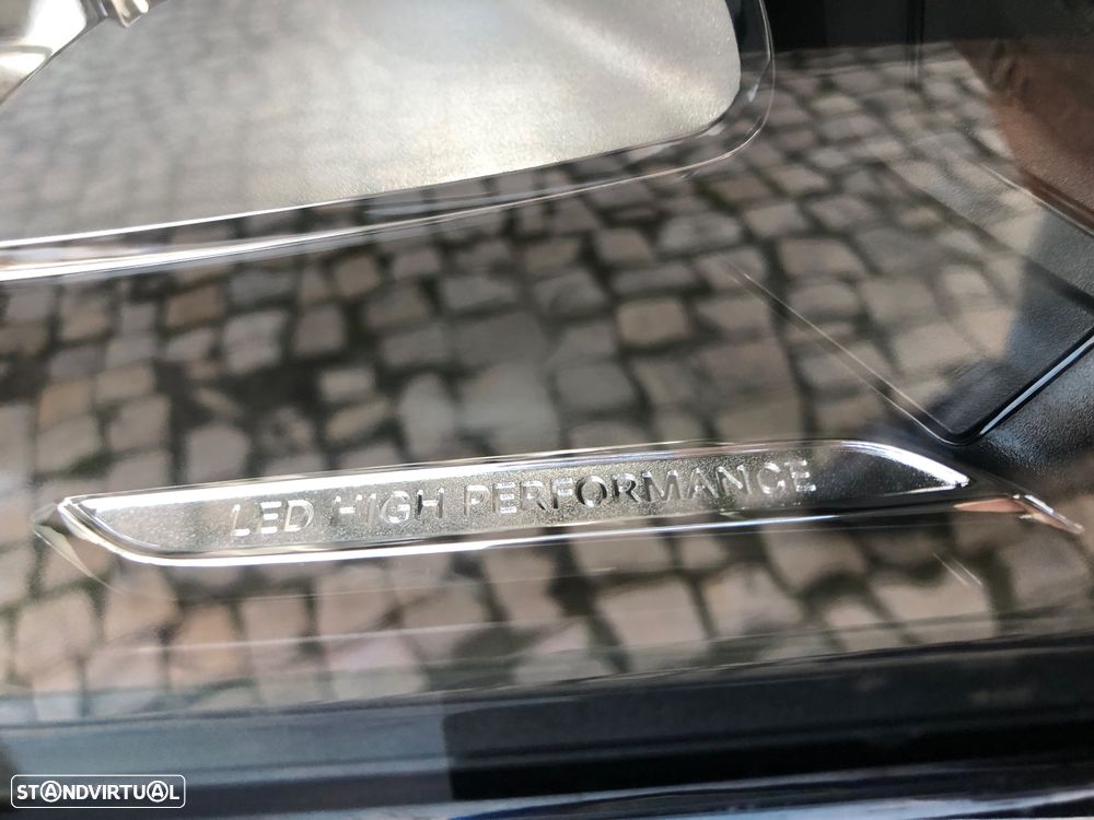 Mercedes-Benz CLA 250 e Shooting Brake AMG Line - 18