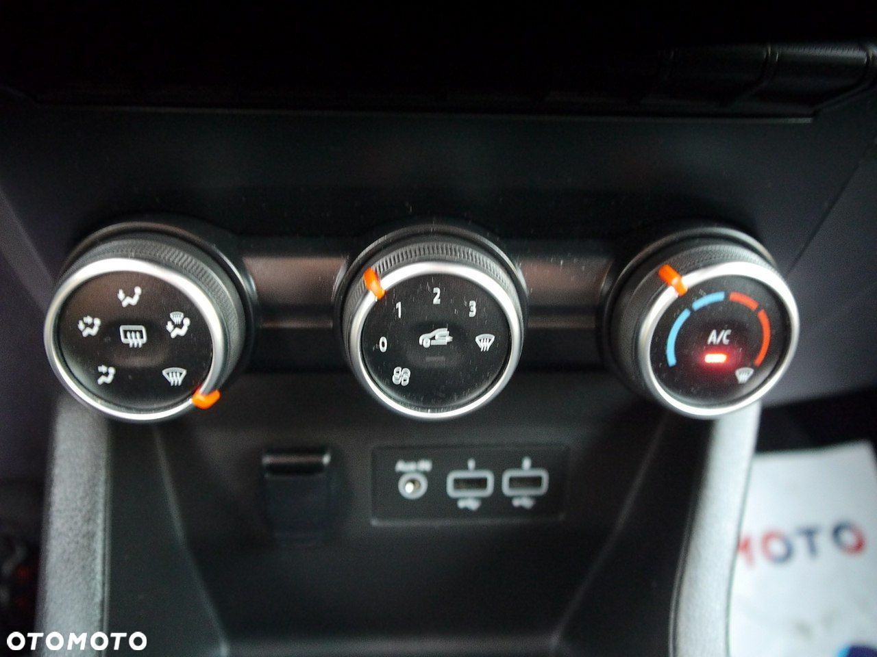 Renault Clio BLUE dCi 85 EXPERIENCE - 20