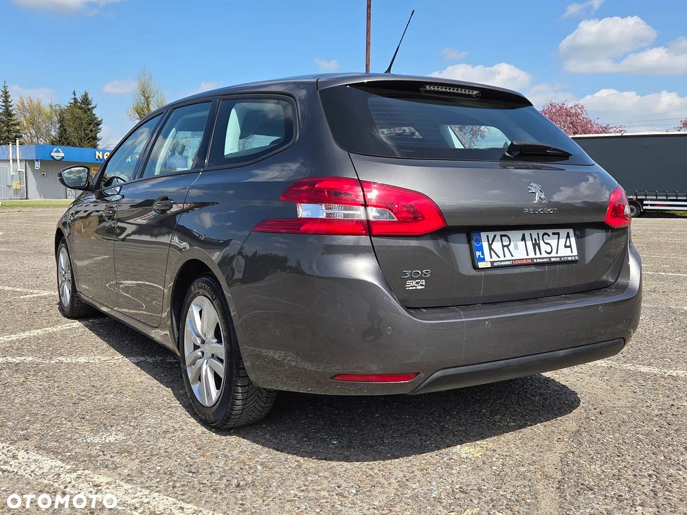 Peugeot 308 BlueHDi 130 EAT8 Stop & Start Allure - 4
