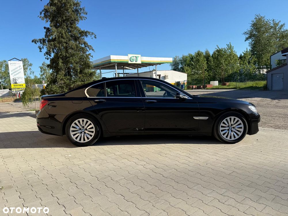 BMW Seria 7 740d - 3