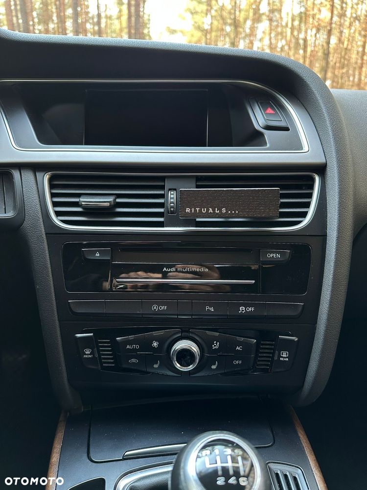 Audi A4 Avant 2.0 TDI DPF Ambiente - 6