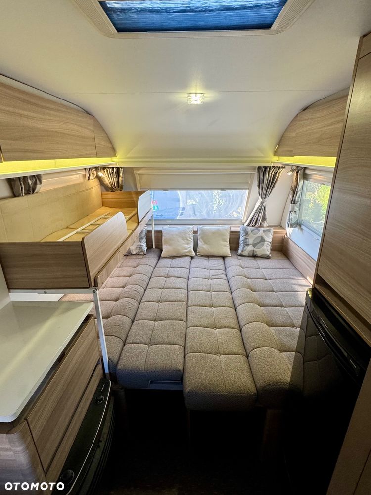 Adria - 16