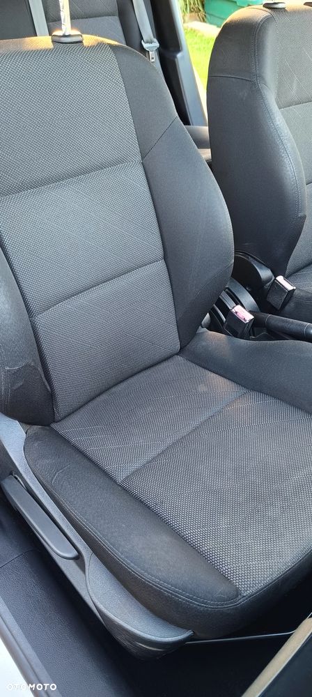 Peugeot 207 1.6 HDi - 11