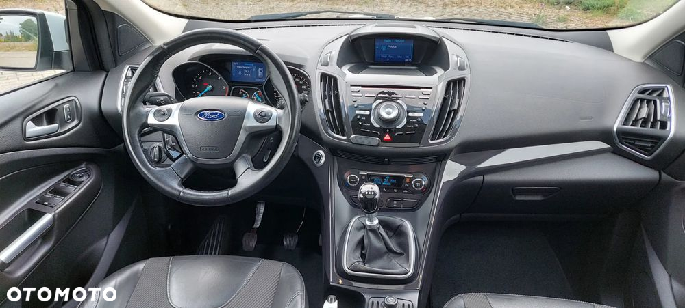 Ford Kuga - 31