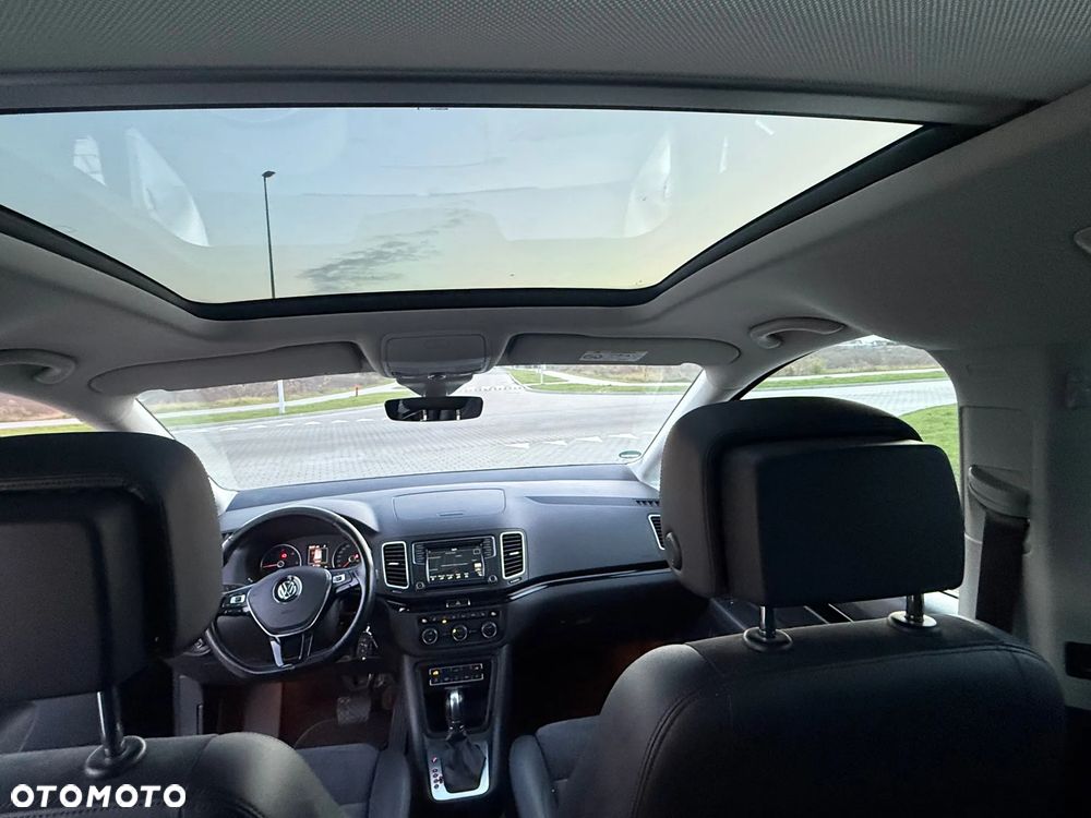 Volkswagen Sharan 2.0 TDI DSG (BlueMotion Technology) Highline - 31