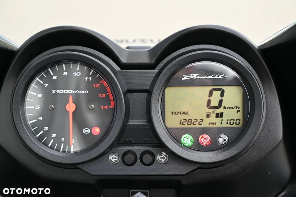 Suzuki Bandit - 8