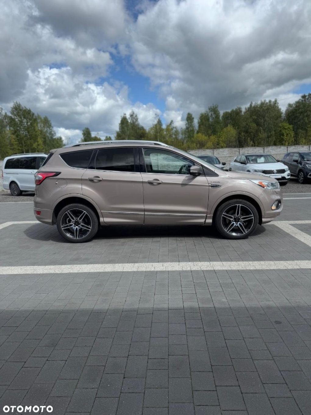 Ford Kuga - 6