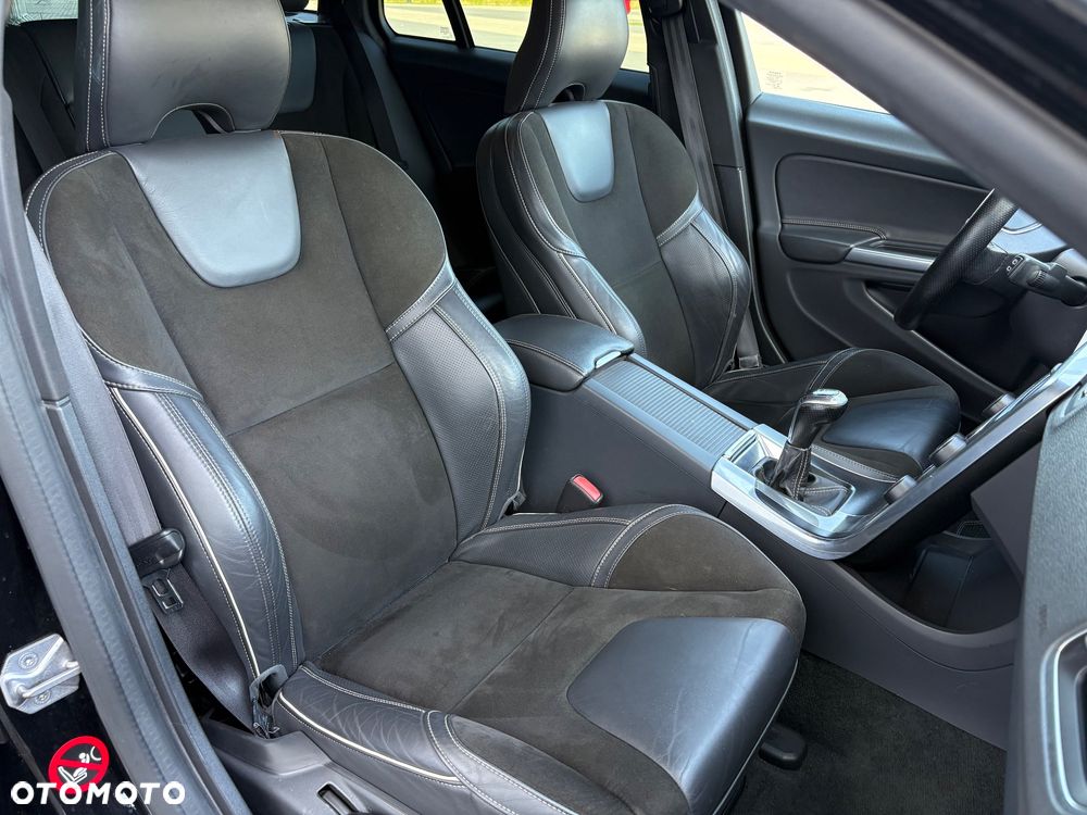 Volvo V60 D2 Drive-E R-Design Kinetic - 23