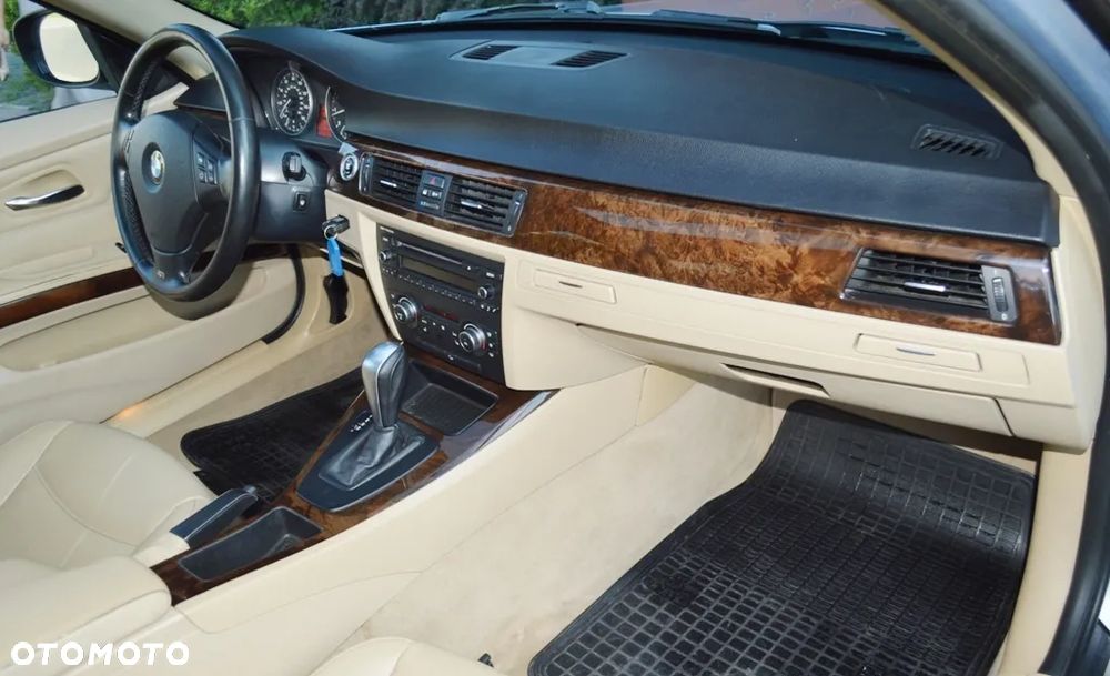 BMW Seria 3 - 35
