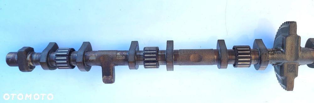 WAŁEK MIMOŚRODOWY BMW E60 E61 E63 E64 E65 N52B25 N52 2.5B 7515868 - 8