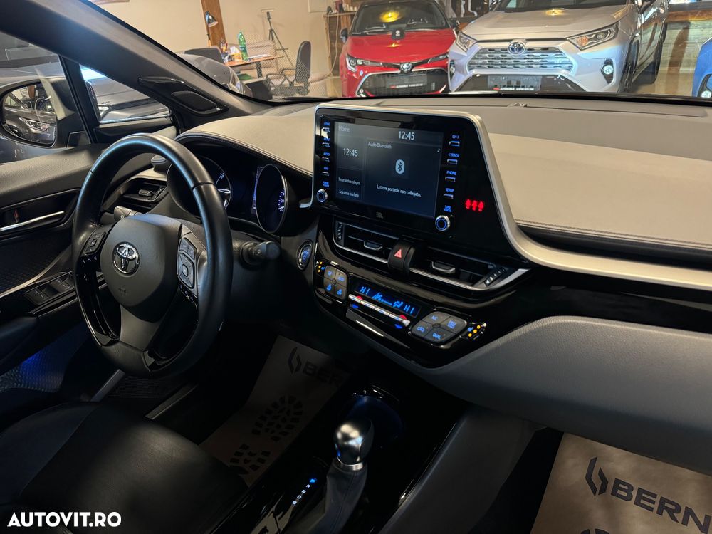 Toyota C-HR Flow - 8