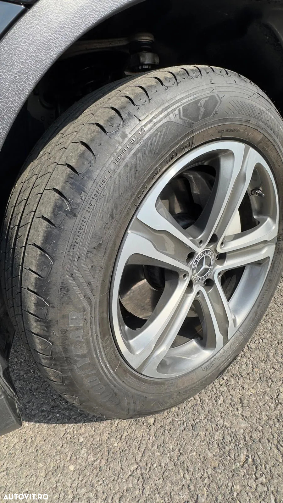 Mercedes-Benz GLC 220 d 4MATIC - 11