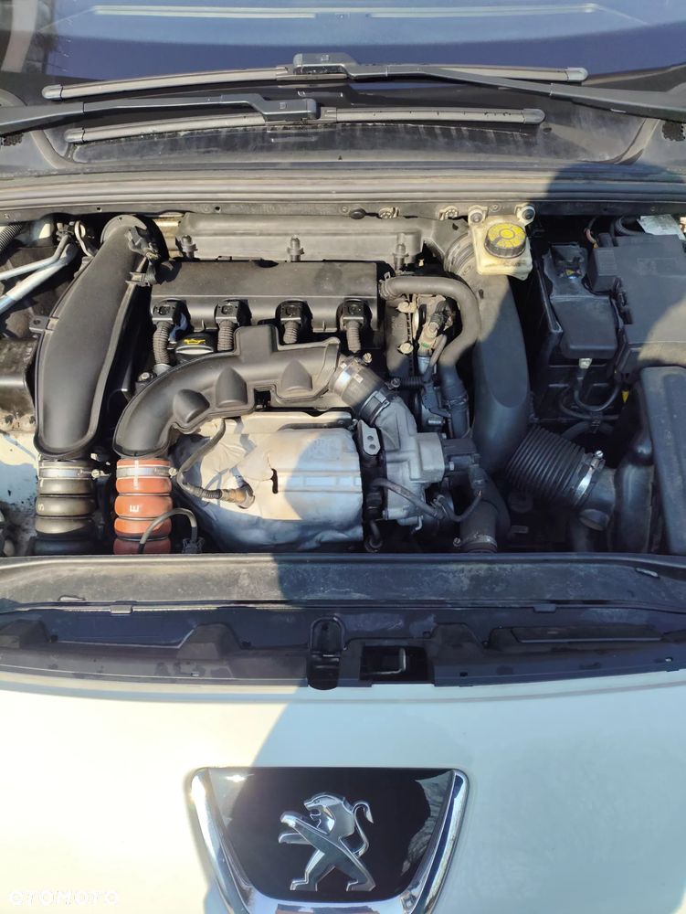 Peugeot 308 155 THP Platinum - 17