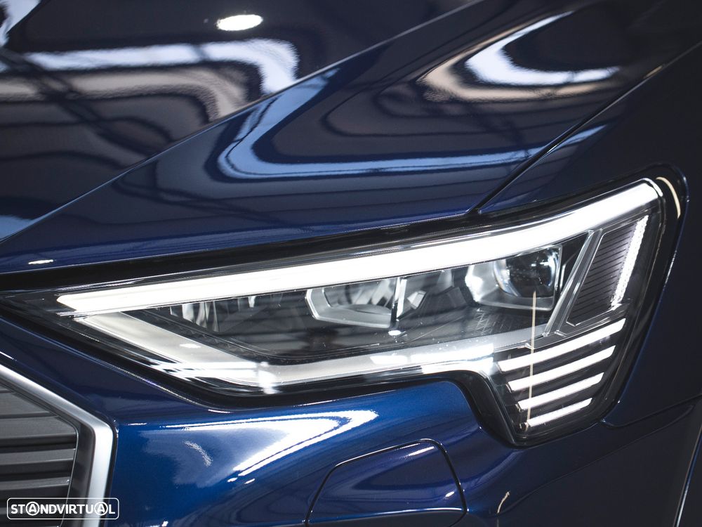 Audi e-tron 55 quattro S line - 11