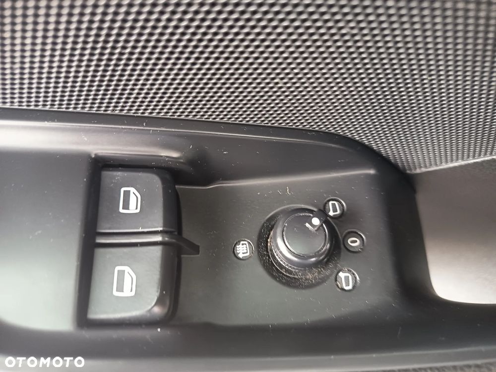 Audi A3 3-drzwiowe 1.4 TFSI Ambition - 25