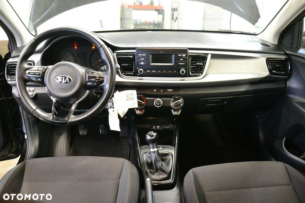 Kia Rio - 21