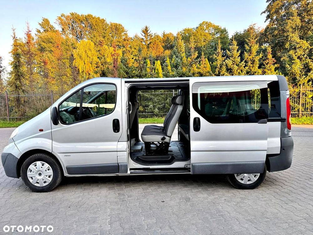 Opel Vivaro - 9