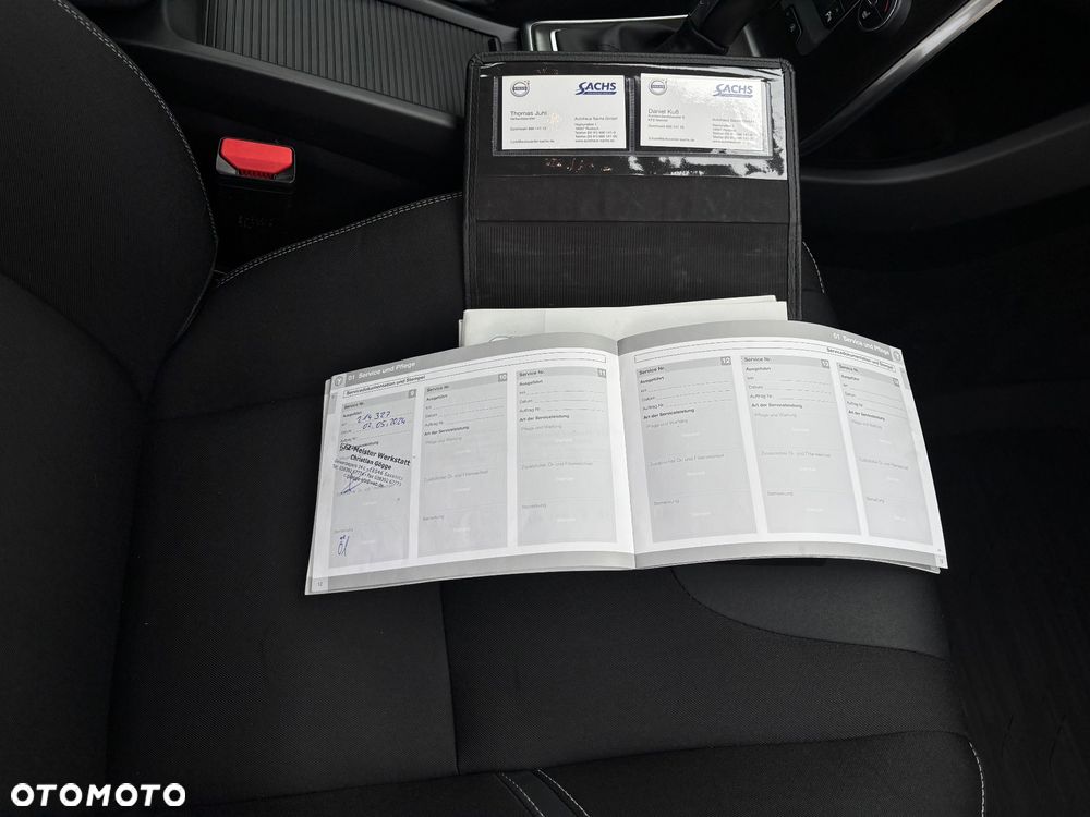 Volvo V40 D2 Momentum - 33