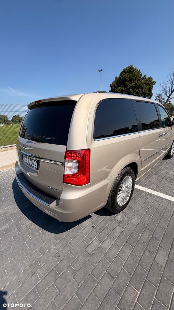 Chrysler Town & Country 3.6 Limited - 2