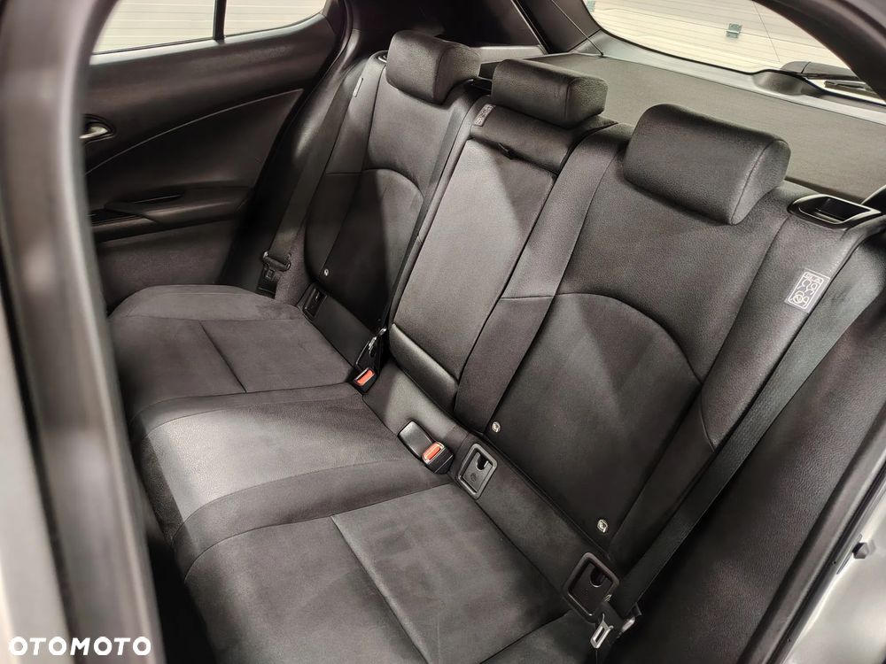 Lexus UX 250h Elegance 2WD - 24