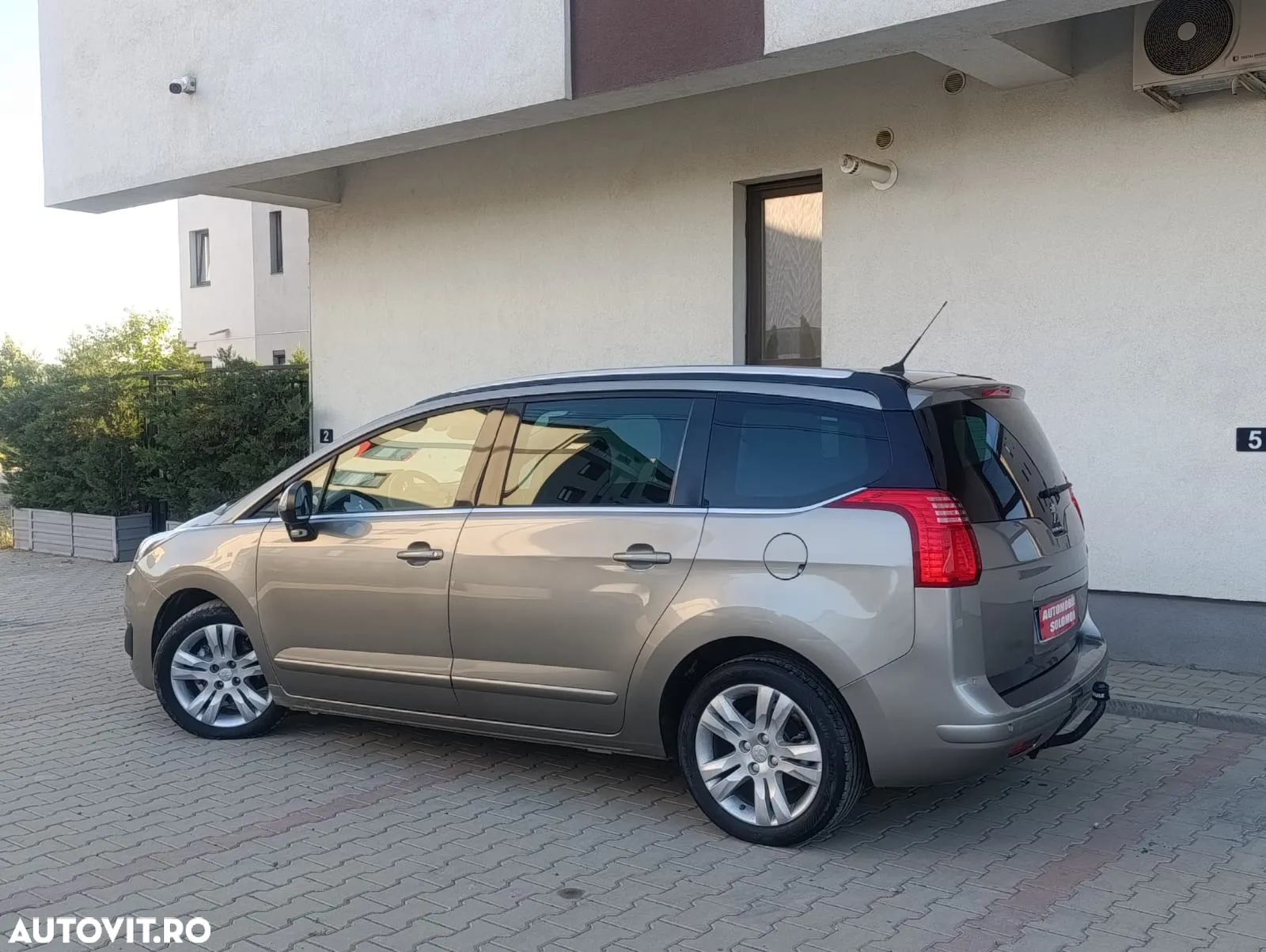 Peugeot 5008 - 5