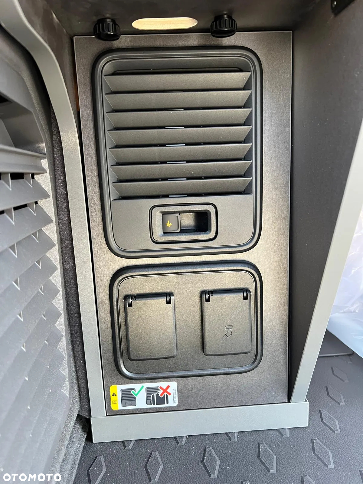 Volkswagen california Beach 2.0 TDI 110 kW DSG 7-G - 19