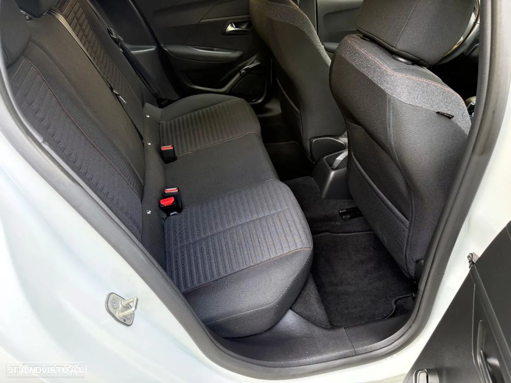Peugeot 208 1.2 PureTech Active - 15