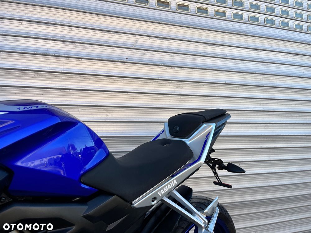 Yamaha MT - 33