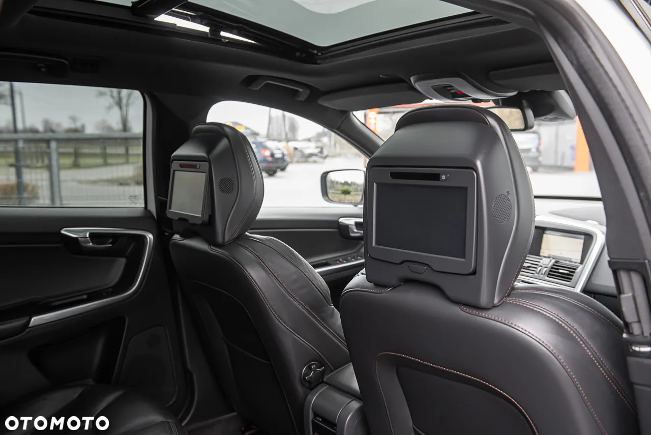 Volvo XC 60 D5 AWD Summum - 33
