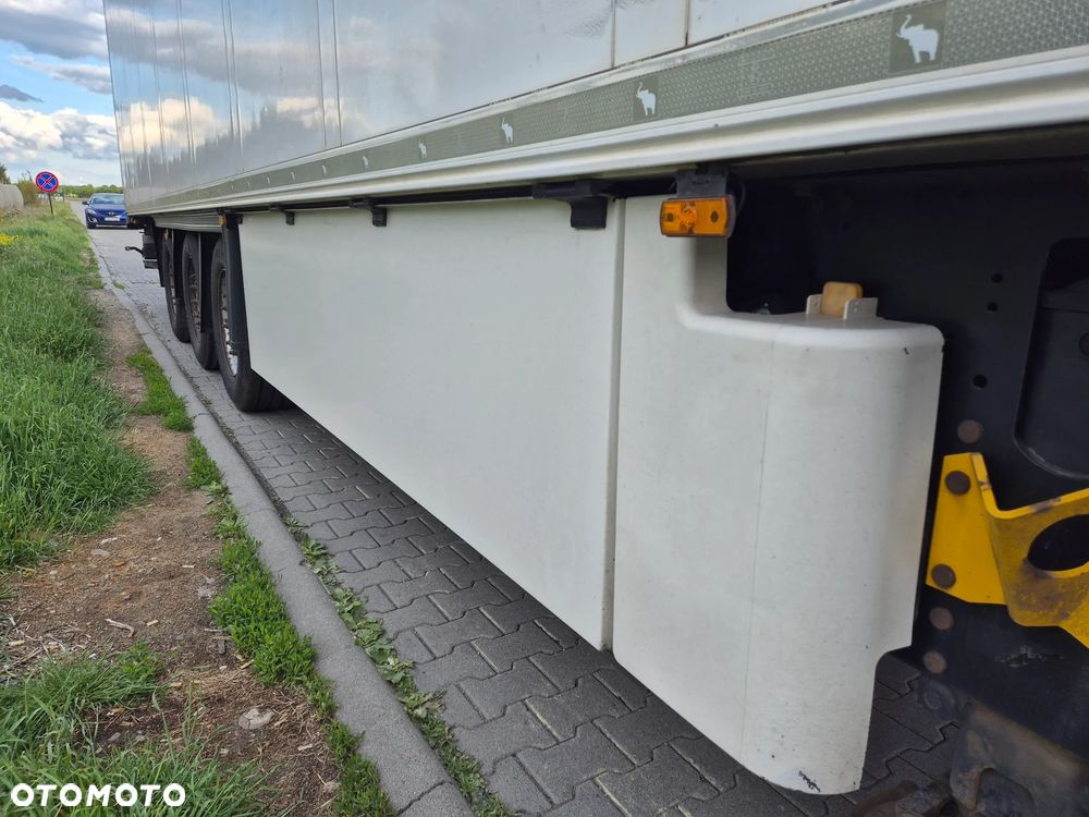 Schmitz Cargobull Vector 1950 MULTITEMPERATURA NOWE OPONY 100% / ŚCIANA GRODZIOWA / DOPPEL STOCK / BELKI / PODNOSZONA OŚ / z Niemiec / 2015 / CARRIER CHŁODNIA CHLODNIA LODÓWKA PODWÓJNY ZAŁADUNEK PIĘTROWA - 5