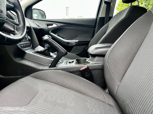 Ford Focus 1.0 EcoBoost S&S Titanium - 14