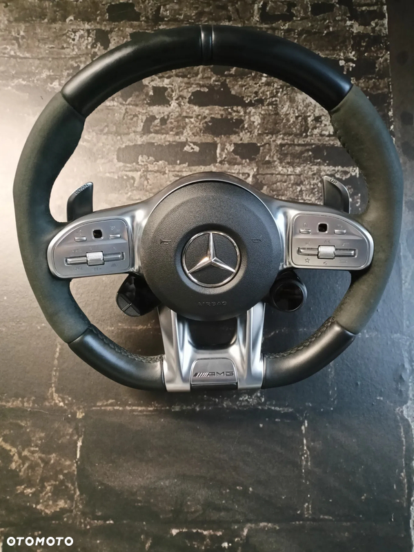 Kierownica Mercedes AMG Lift Skóra C63 E63 A45 S63