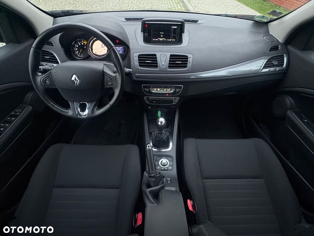 Renault Megane 1.6 16V 110 Paris Business - 6