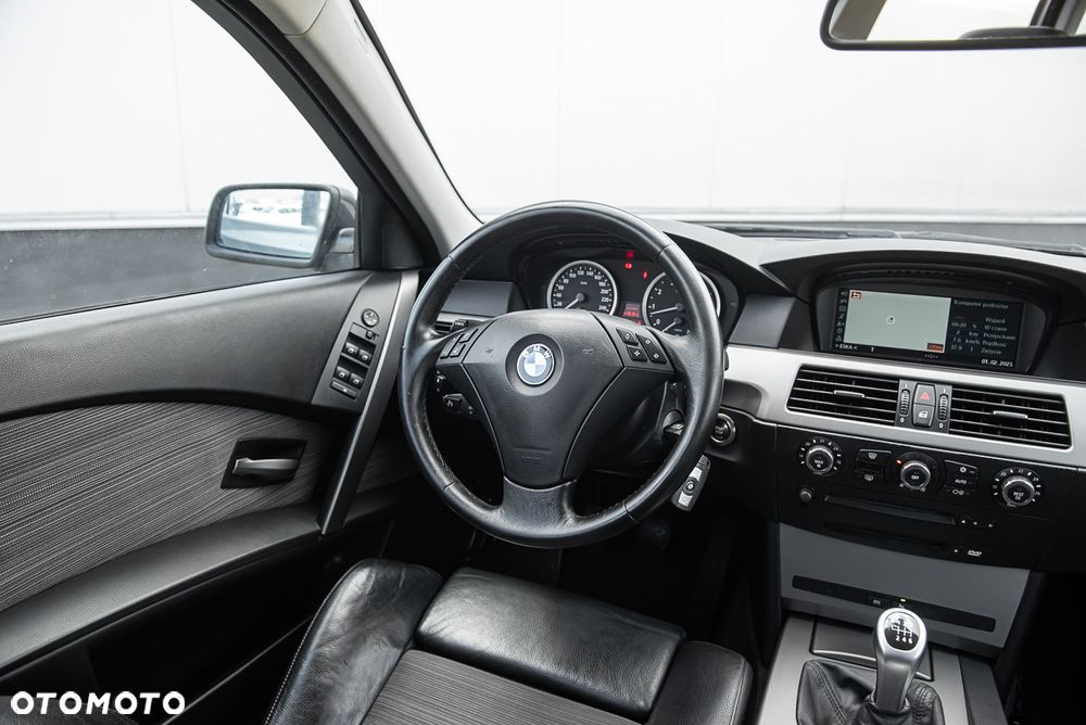 BMW Seria 5 - 25