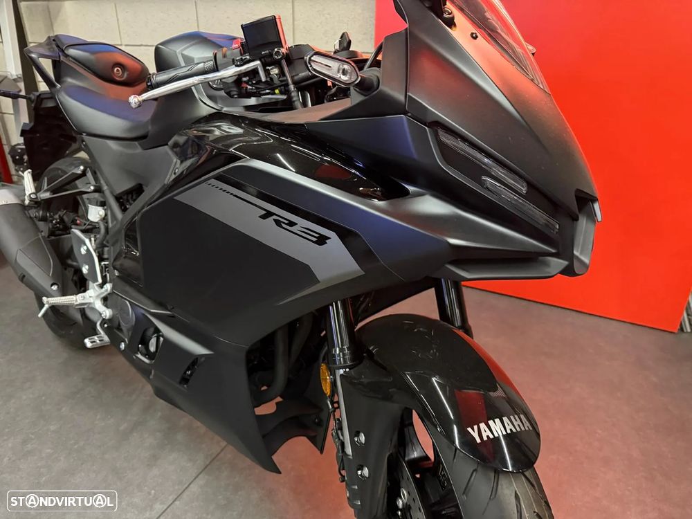 Yamaha YZF R3 - 10