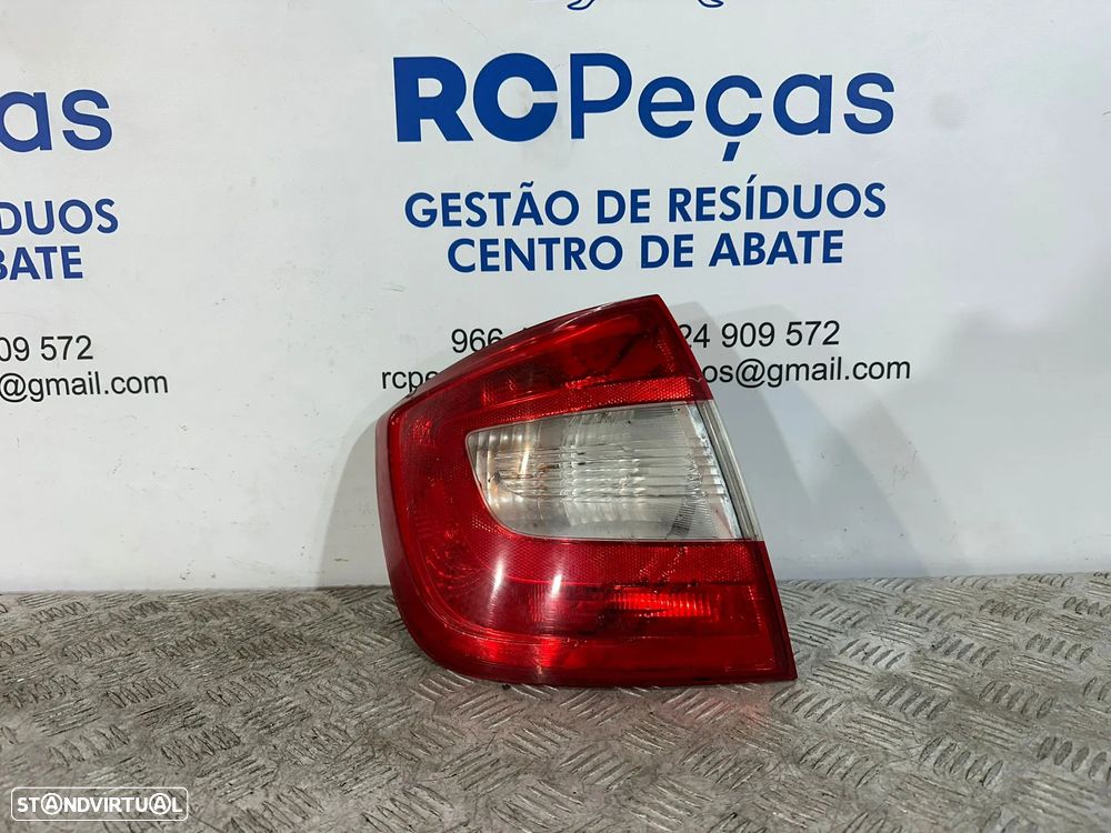 .Farolim Original Esquerdo Tras Traseiro Skoda Rapid NH3 5JH945095 2012 - 2019 - 2