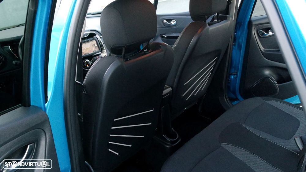 Renault Captur 0.9 TCE Exclusive XMOD - 43