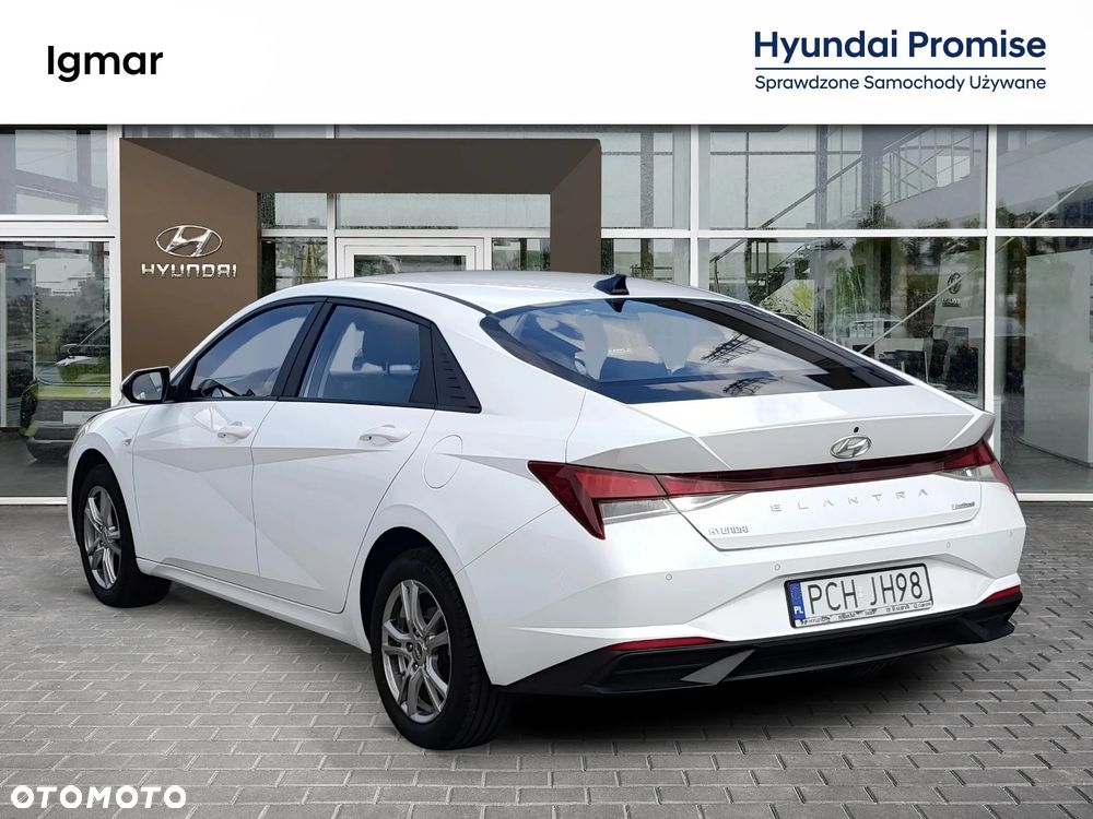 Hyundai Elantra 1.6 Modern - 3