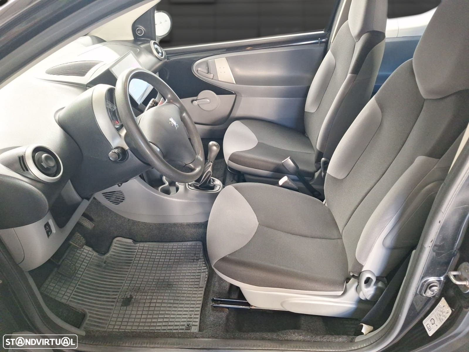 Peugeot 107 1.0 Urban - 4