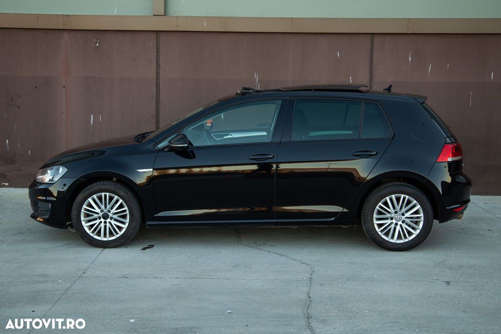 Volkswagen Golf - 36