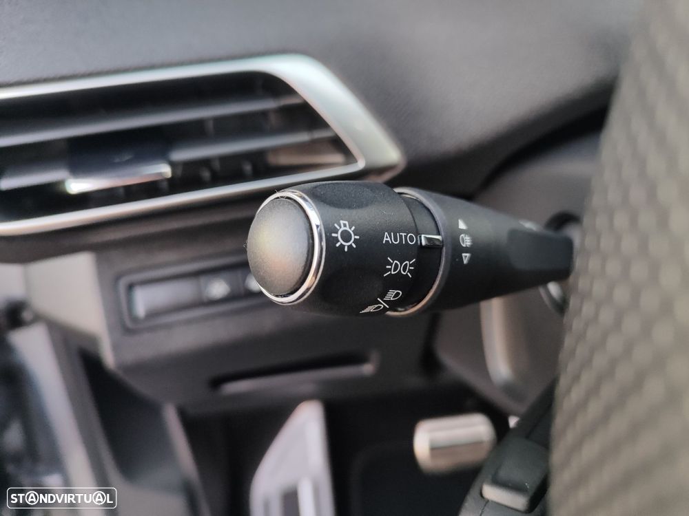 Peugeot 3008 1.6 Hybrid GT e-EAT8 - 15