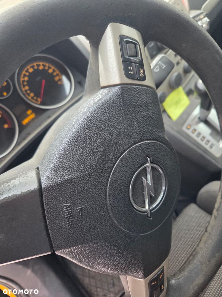 Opel Zafira pomoc drogowa, ADAC, auto serwisowe dla mechanika, hak - 7