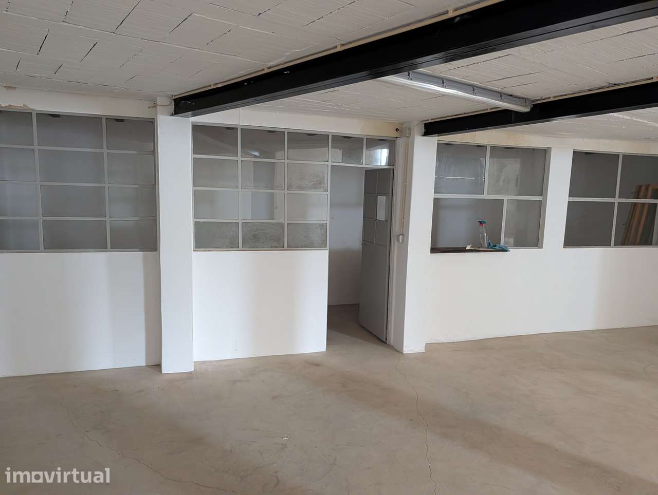 Armazem para Comercio ou serviços centro Torres vedras - Grande imagem: 2/8