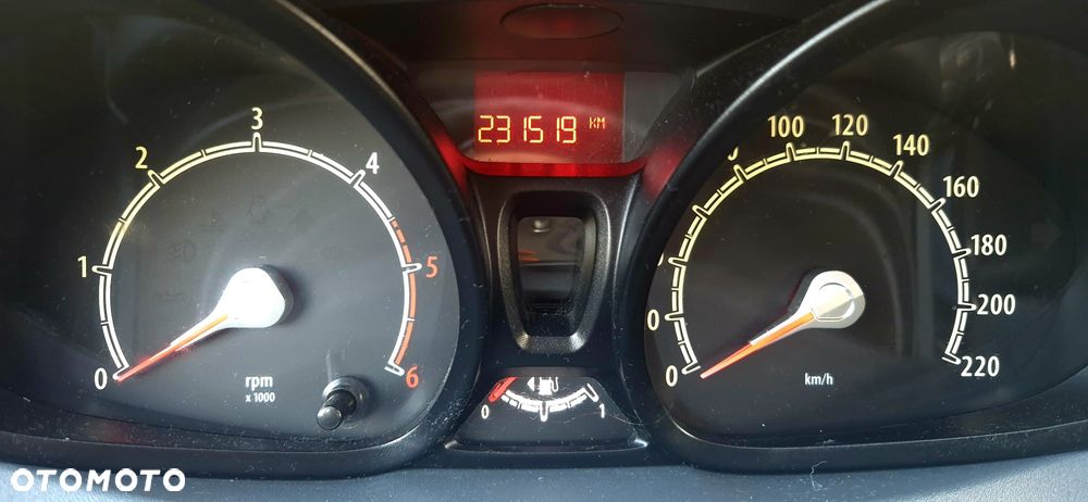 Ford Fiesta - 8