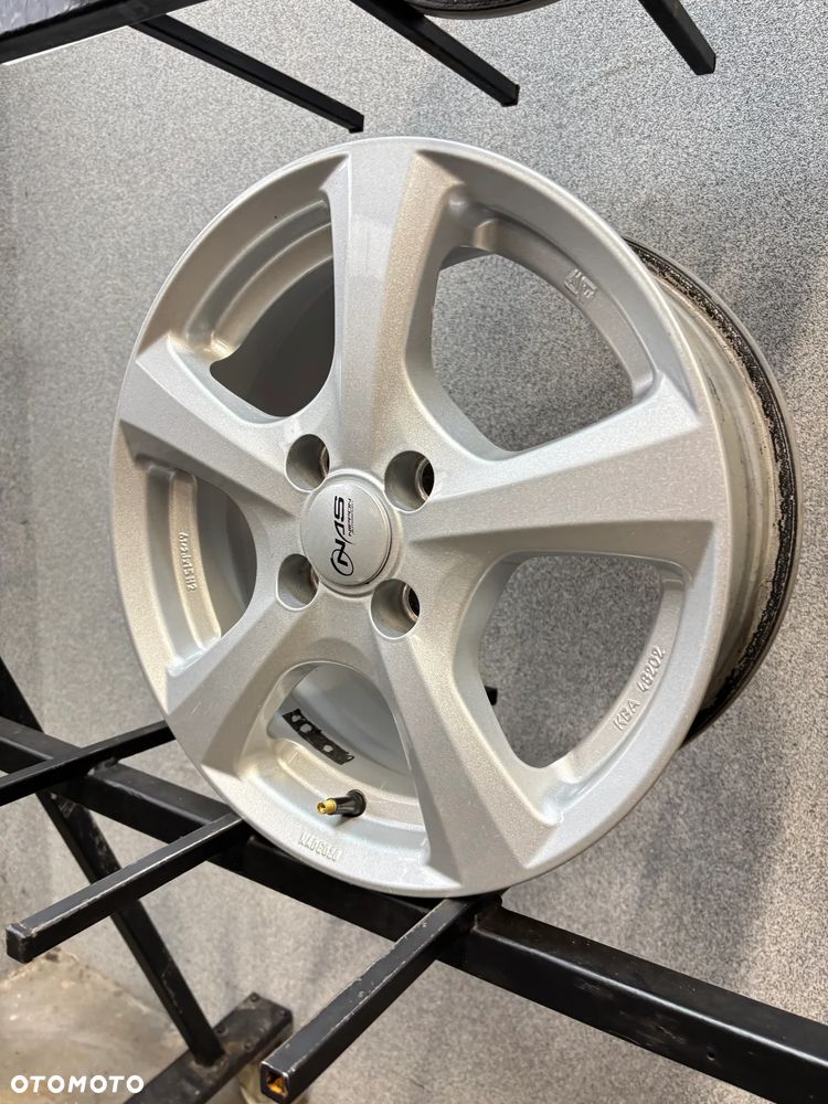 4 Felgi Volkswagen Up, Toyota Corolla, Yaris Suzuki Swift, Splash, Reanult Clio, Zoe, Opel Meriva, Astra, Tigra, Adam, Nissan, Micra, Note, Kia Rio, Picanto, Stonic, Hundai i20, Honda Jazz, City, Fiat Punto, Grande Punto 15" - 13